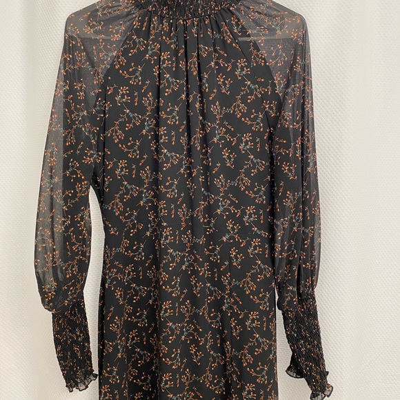 Long floral dress - Picture 2 of 3